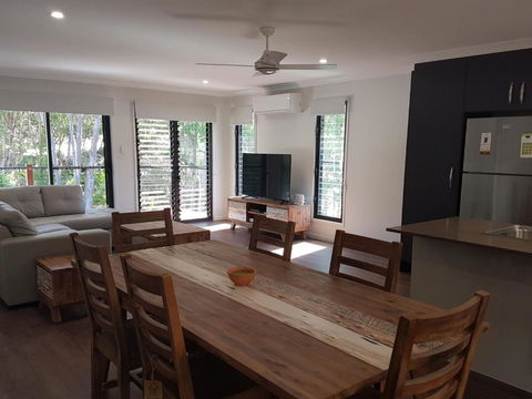 9 Ibis Court Pool Beach Volleyball Air Conditioning - Australian Directory 6