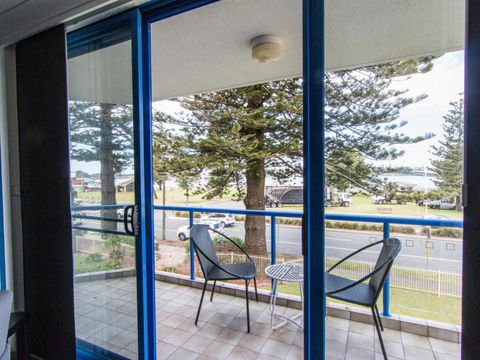 Heritage 202 Overlooking The Water - Australian Directory 6