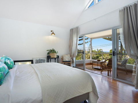 EAST COAST ESCAPES Lighthouse Studio - Australian Directory 3