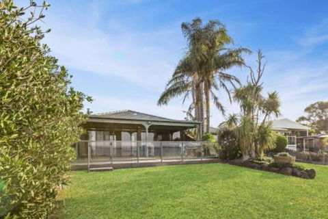 Eagle Point Getaway Waterfront Serenity! - Australian Directory 6