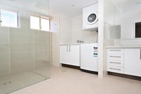 Alinga Unit 4 Amazing Ocean Views - Australian Directory 7