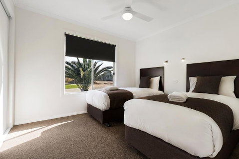 Moama Waters - Australian Directory 6