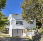 Whitecaps 26 East Street - Australian Directory