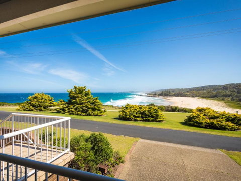 120 Ocean Parade Dalmeny - Australian Directory 3