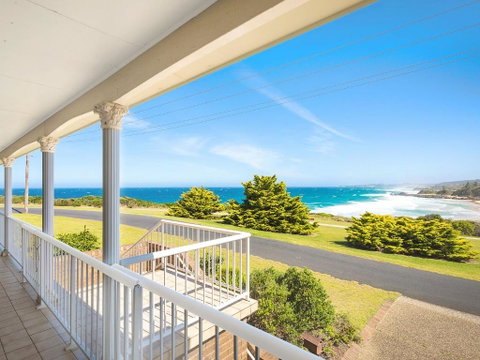 120 Ocean Parade Dalmeny - Australian Directory 4