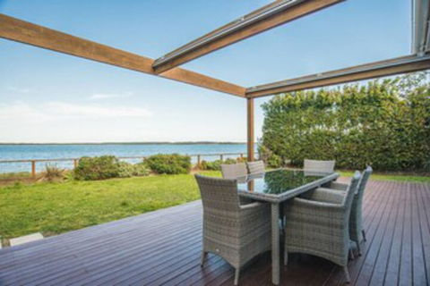Ultimate Sandringham Beach Front Luxury House - Australian Directory 0
