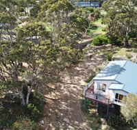 Front Row Beachfront - Australian Directory