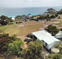 Cockatoo Cabin - Australian Directory