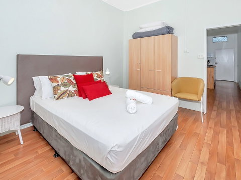 Easy Going Holiday Unit On McKenzie MK5 - Australian Directory 3