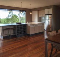 THE Lake House - Surf Side - Australian Directory
