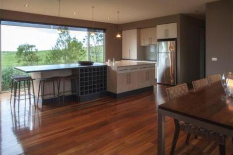 THE Lake House - Surf Side - Australian Directory 0
