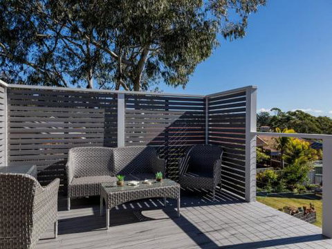 NARRAWALLEE RETREAT - Australian Directory 6