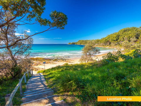 SEASCAPE In NARRAWALLEE - Australian Directory 1