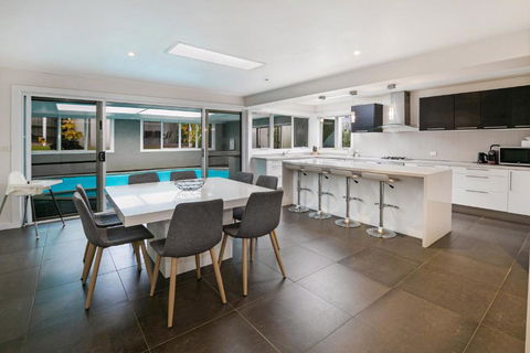 Chunar Lodge - Australian Directory 6