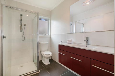 Chunar Lodge - Australian Directory 7