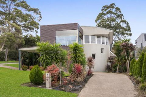 Chunar Lodge - Australian Directory 0