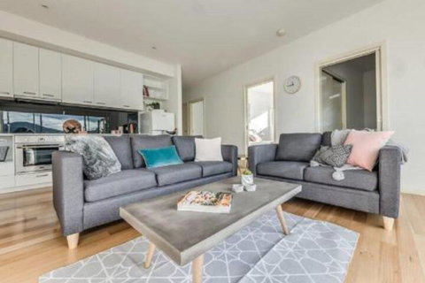 Marina View Apartment - Australian Directory 0
