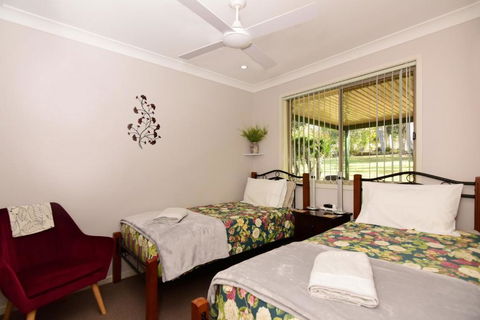 Valley Haven 3 Bedrooms Close To The Village! - Australian Directory 4