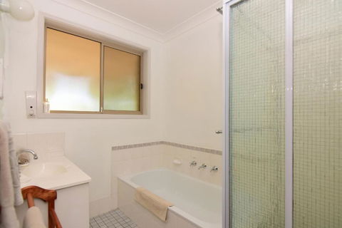 Valley Haven 3 Bedrooms Close To The Village! - Australian Directory 5