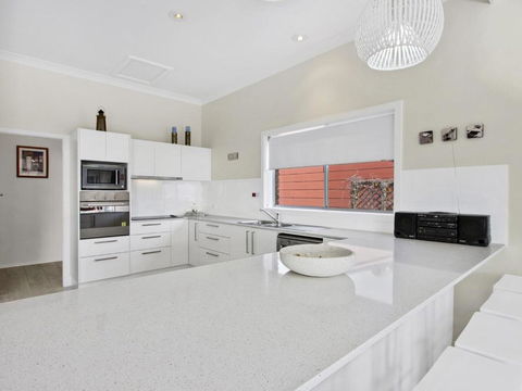 Fairwater In Mollymook - Australian Directory 5