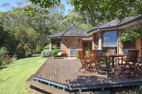 Taliesin Beautiful 4 Bedroom Home With Amazing Views! - Australian Directory 1