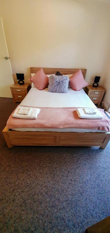 Russell Falls Holiday Cottages - Australian Directory 4