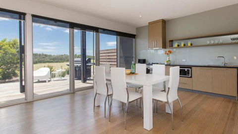 ST ANDREWS BEACH APARTMENT 4.01 - Australian Directory 2