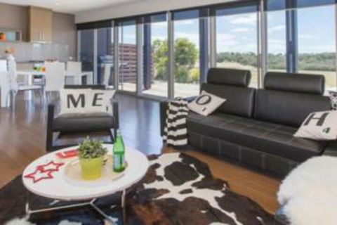 ST ANDREWS BEACH APARTMENT 4.02 - Australian Directory 0