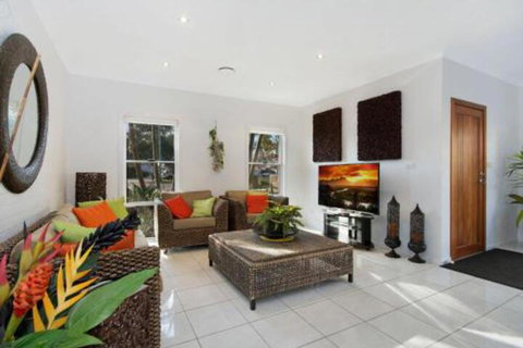 Moorings B Great Holiday Property In The Heart Of Town. - Australian Directory 0