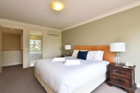 Villa 3br Tempranillo Resort Condo Located Within Cypress Lakes Resort (nothing Is More Central) - Australian Directory 7