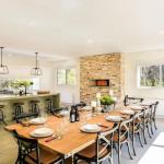 Amaroo Modern Luxurious & Chic - Australian Directory 0