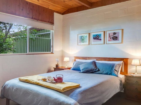 Captains Lookout Elevated Ocean Views Rural Stay - Australian Directory 2