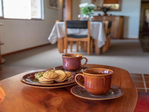 Captains Lookout Elevated Ocean Views Rural Stay - Australian Directory 1