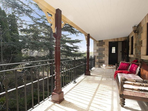 Kilburn Views As Far As The Eyes Can See - Australian Directory 1