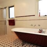 Plum Tree Cottage Warm Cosy & Walk To Town - Australian Directory 0
