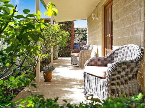 Sinden Park Garden Swimming Pool Rural Vistas - Australian Directory 2
