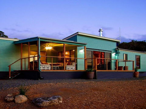 Tea Tree Hollow 50 Percent Off Third Night On Weekend - Australian Directory 6
