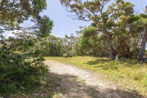 Walling Clifton Gardens Backing Onto Golf Course - Australian Directory 2