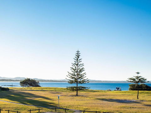 Villa Bianca 10 Opposite The Tanks - Australian Directory 4