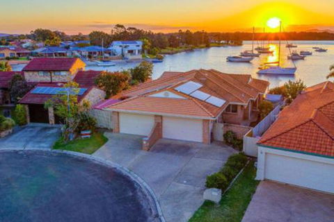 Seachange Waterfront - Australian Directory 3