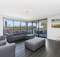 Thunder Point - Australian Directory