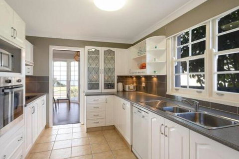 31 McMillan Crescent - Australian Directory 4