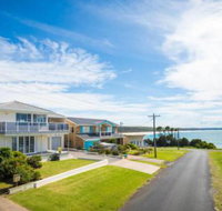 31 McMillan Crescent - Australian Directory
