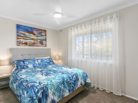 Oscars Inlet Side Short Walk TO Beach OR Town - Australian Directory 3