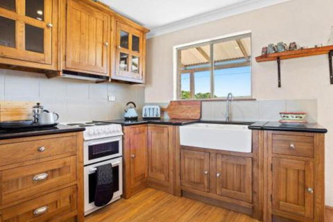 Braeside Cabin Four Ziera - Australian Directory 2