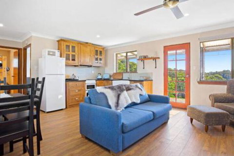 Braeside Cabin Four Ziera - Australian Directory 6