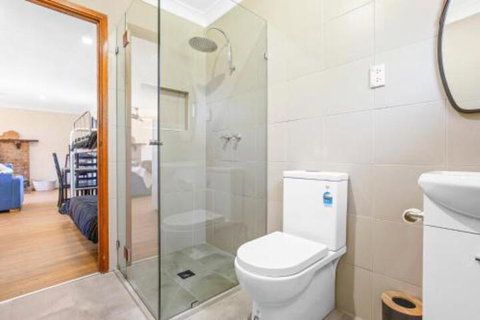 Braeside Cabin Two Alphitonia - Australian Directory 6