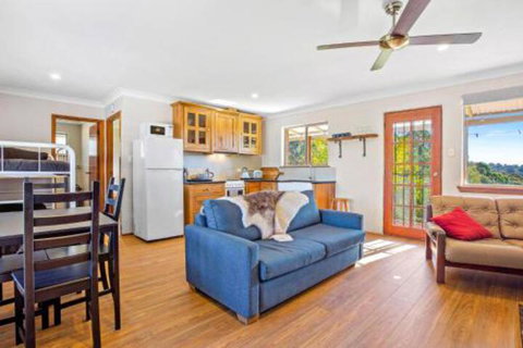 Braeside Cabin Two Alphitonia - Australian Directory 5