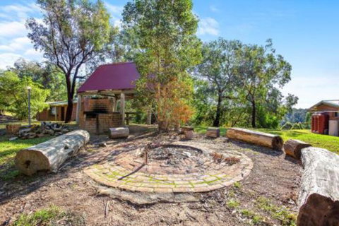 Braeside Cabin One Pinkwood - Australian Directory 7