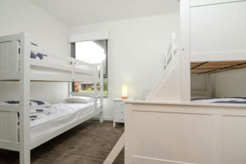 PIER 55 DROMANA... - Australian Directory 3